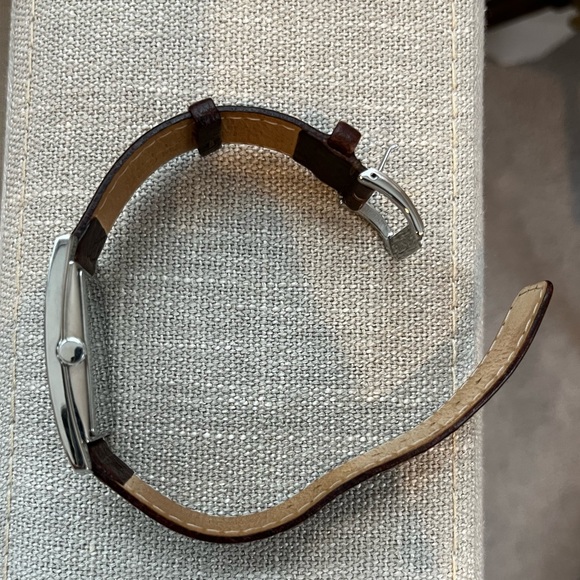 Kenneth Cole Men’s Leather Watch (with Date) - Picture 7 of 11